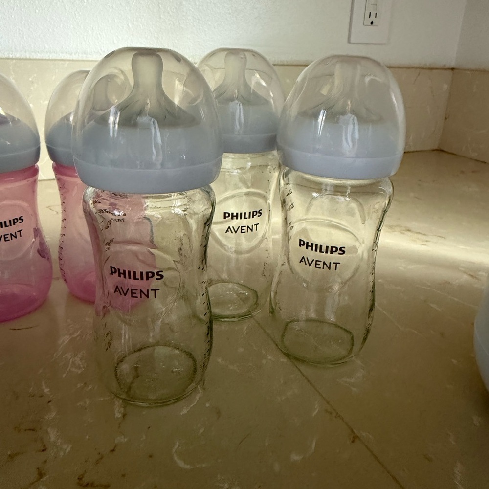 Philips Avent Baby Bottles - Clear and Pink